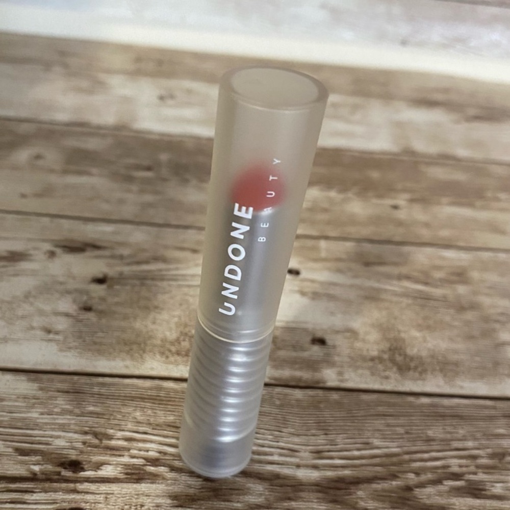 Undone Beauty Lipstick Matte Talk in Flamingo
